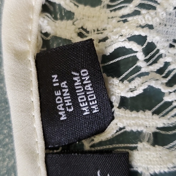 METAPHOR, beautiful short sleeve blouse. Size medium  cream color. Crochet lace, - Picture 10 of 12